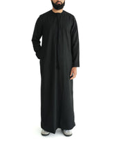 Men's Black Emirati Thobe