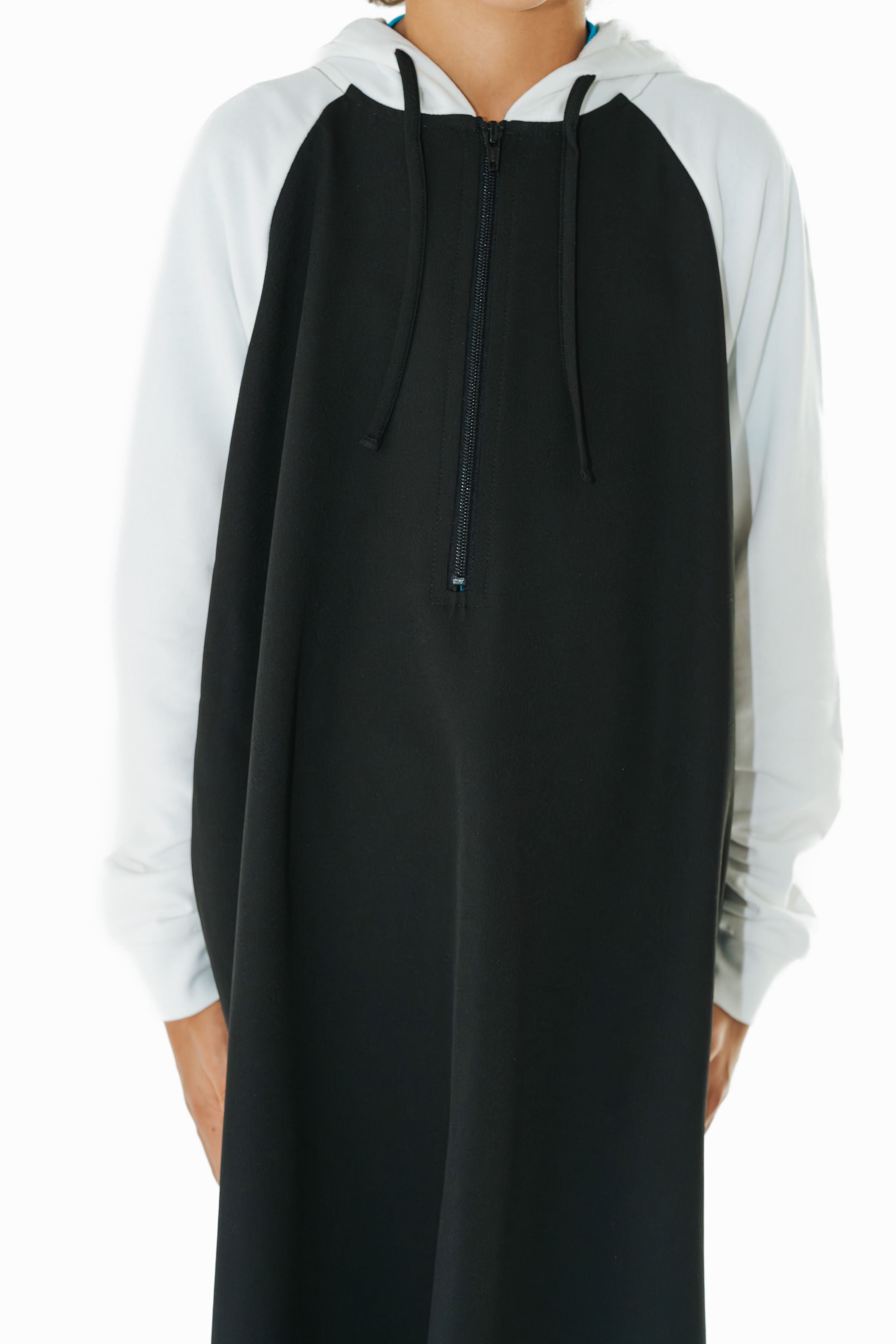 Boy's Black & White Hoodie Thobe