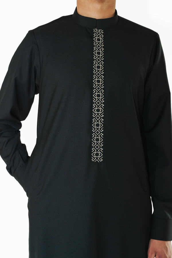 Men's Black Geo Embroidered Thobe