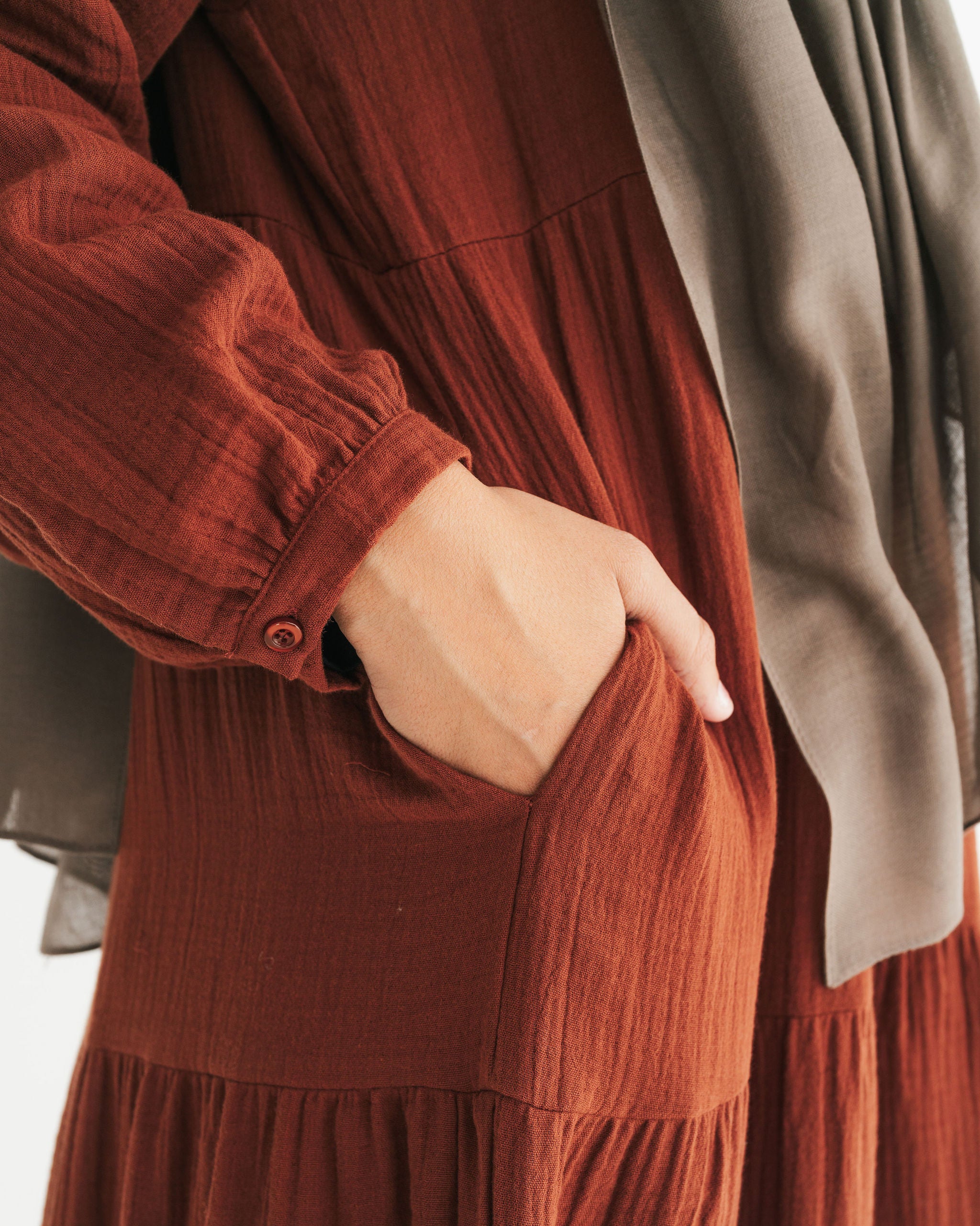 Women's Henna Brown Muslin Tiered Abaya Dress