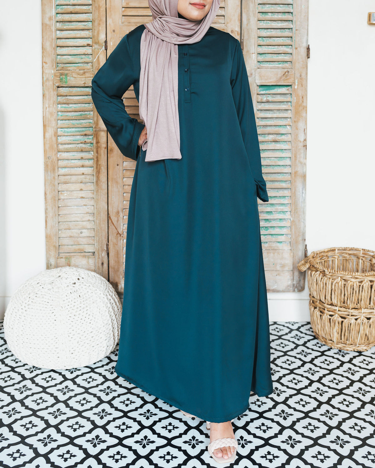 Sage Essentials Abaya