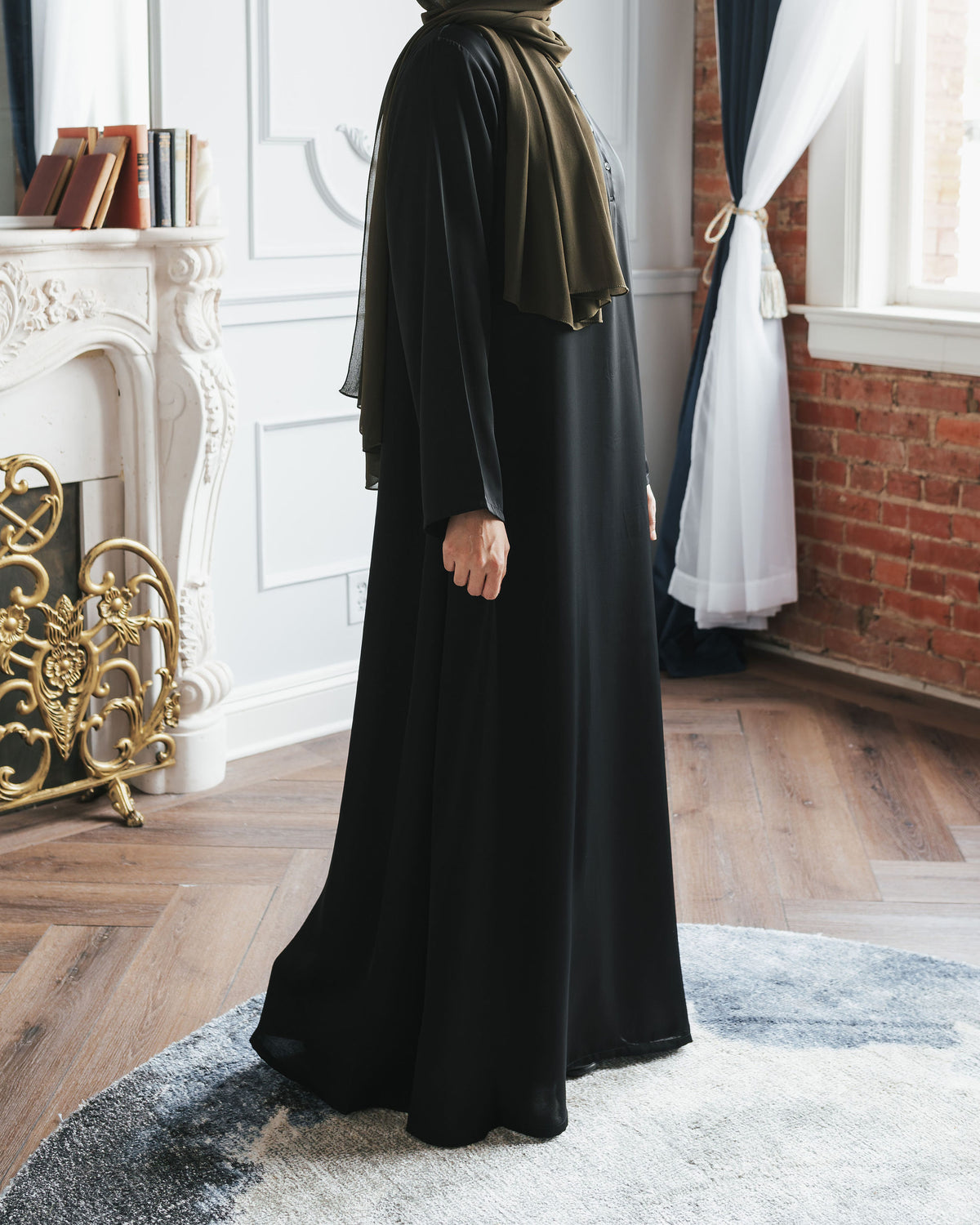 Black Essentials Abaya