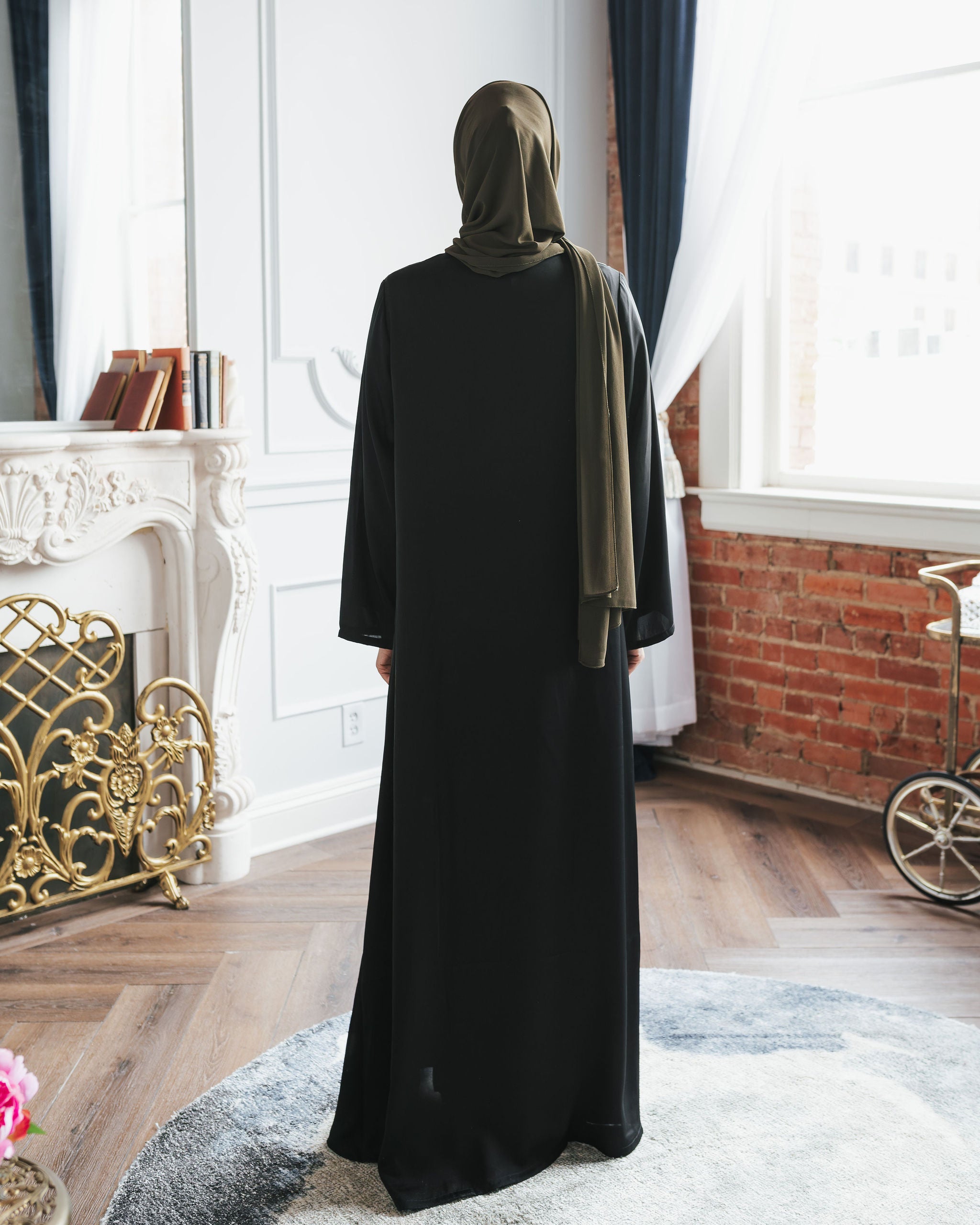 Black Essentials Abaya