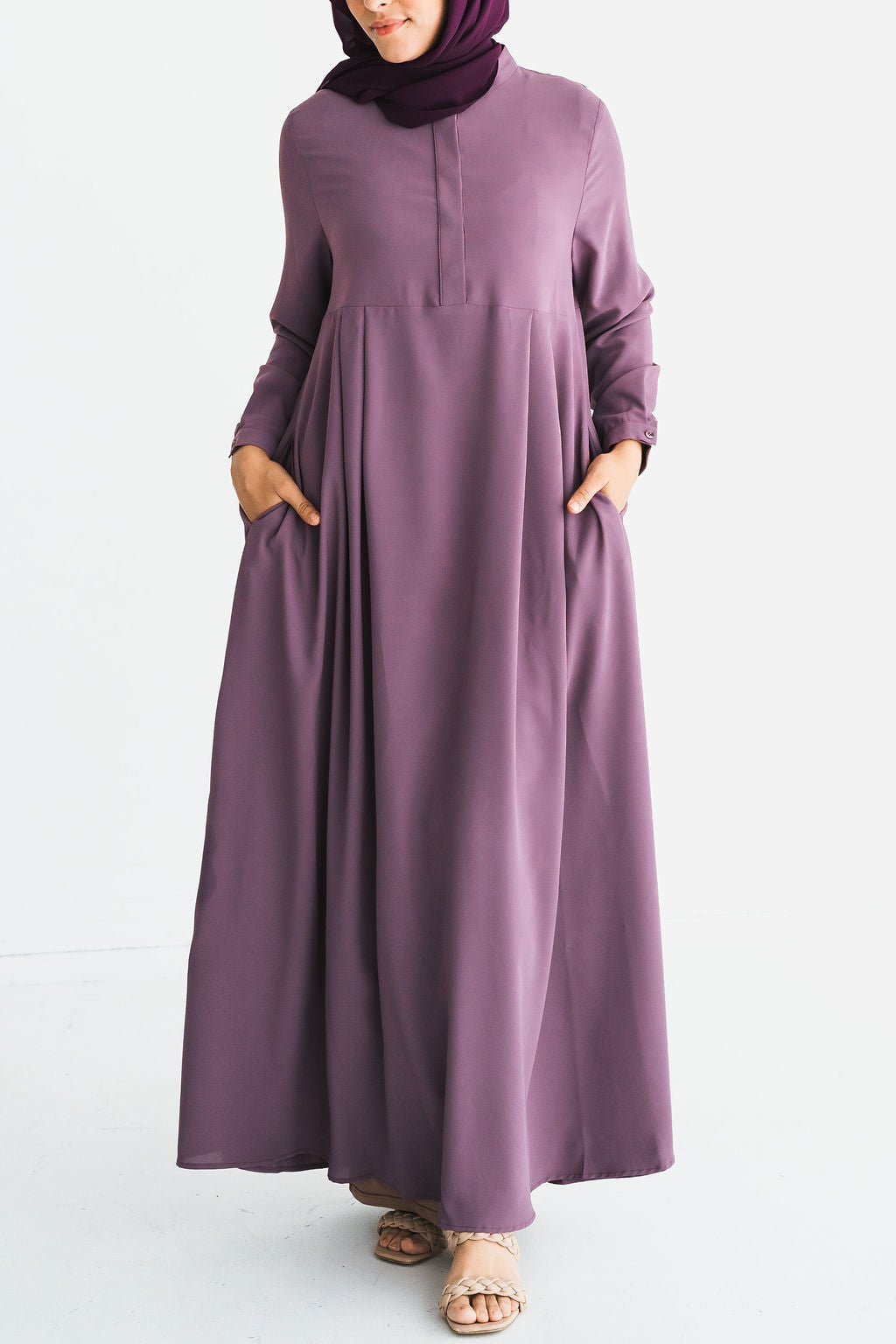 Dusty Lilac Box Pleated Abaya