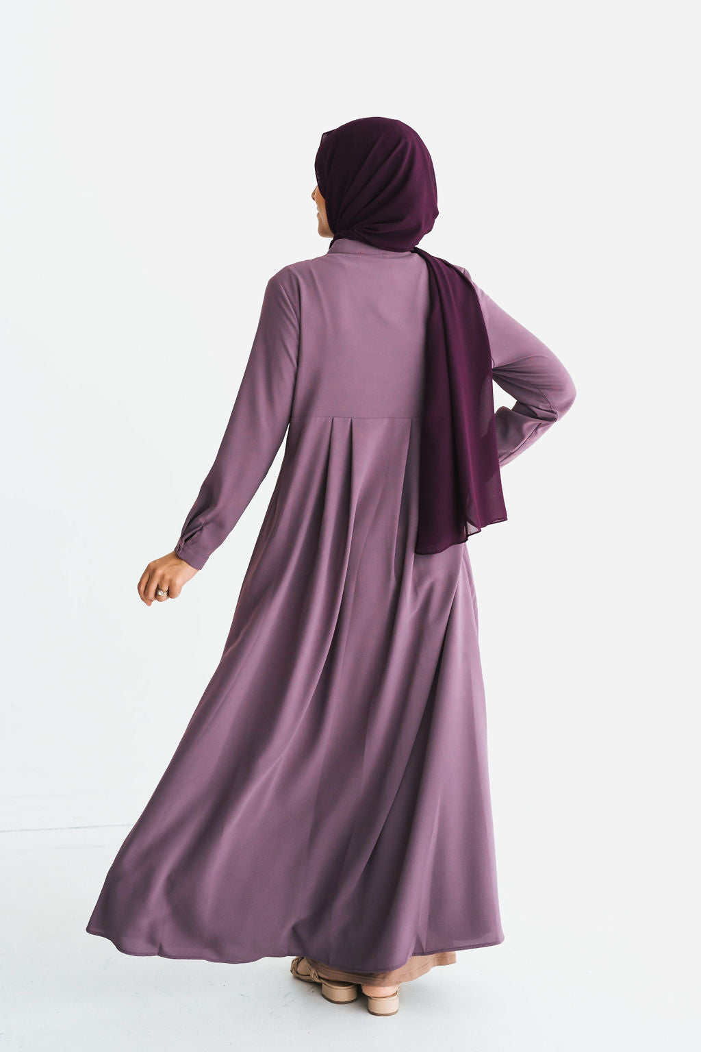 Dusty Lilac Box Pleated Abaya