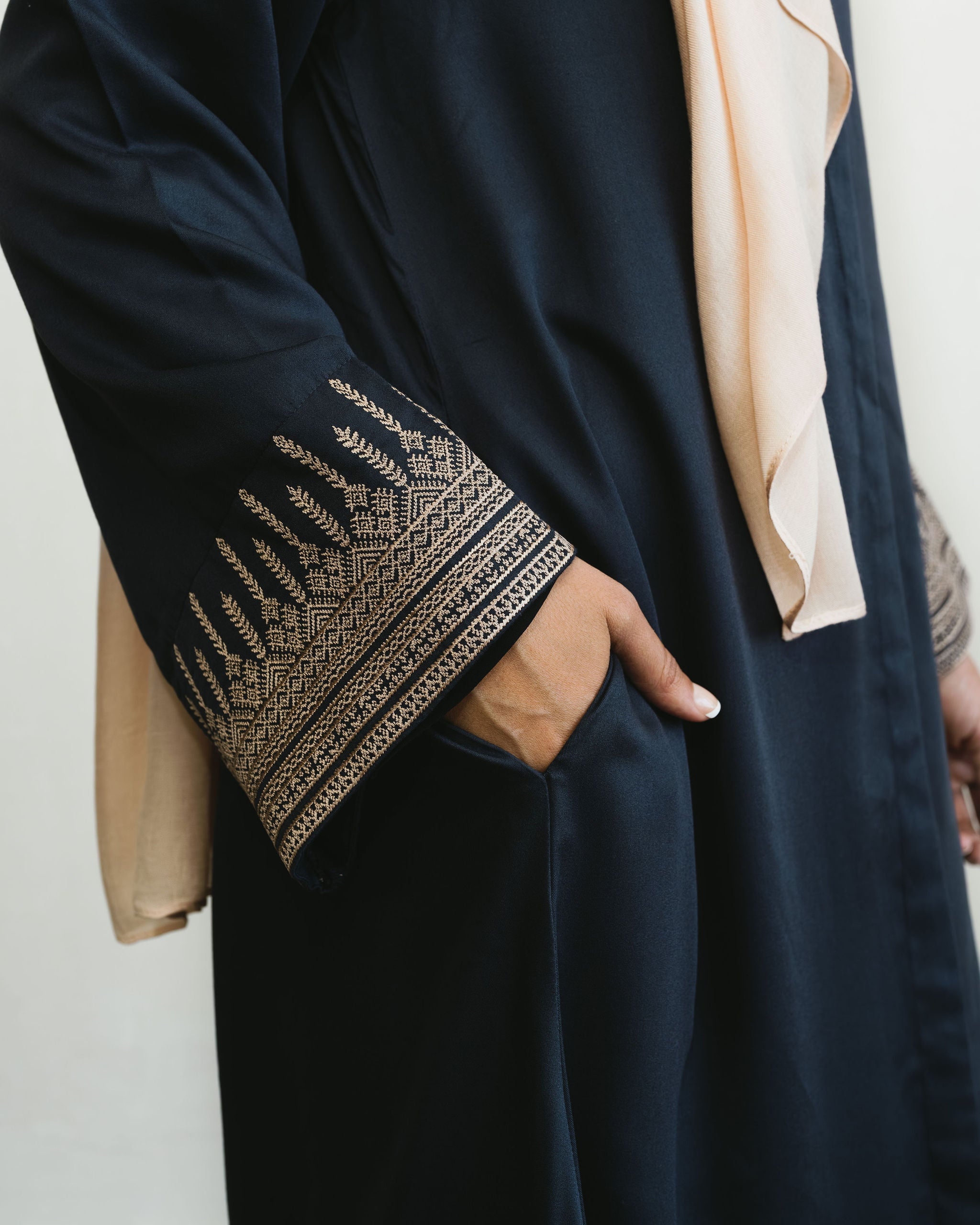 Embroidered Tribal Sleeve Button Front Abaya - Navy & Stone