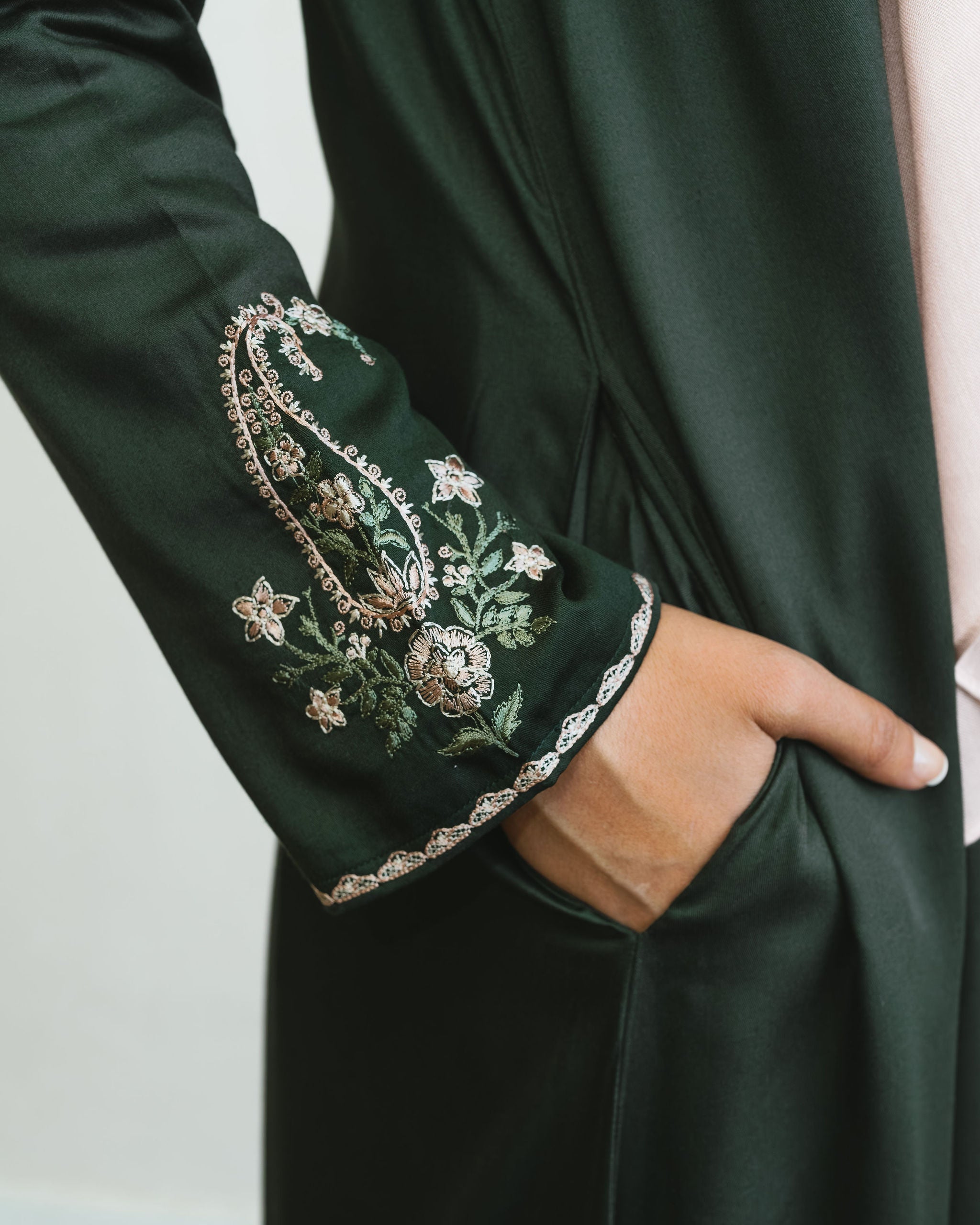 Embroidered Garden Paisley Abaya - Bottle Green