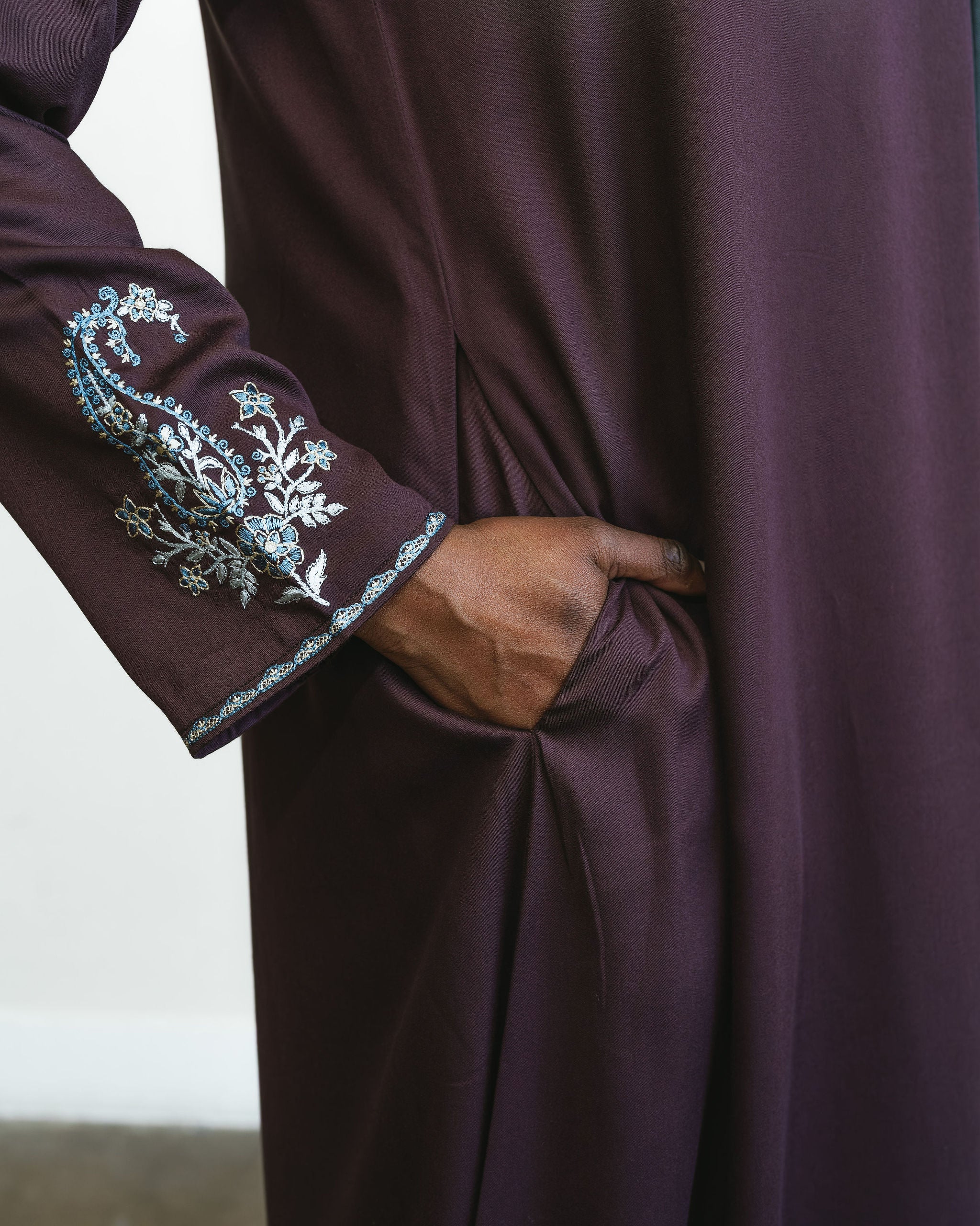 Embroidered Garden Paisley Abaya - Chocolate Plum