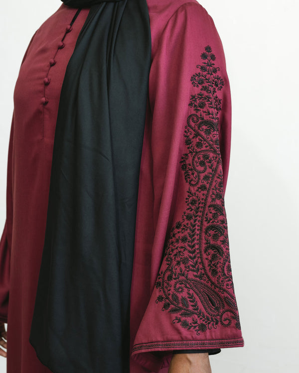 Embroidered Wide Sleeve Abaya - Maroon & Black
