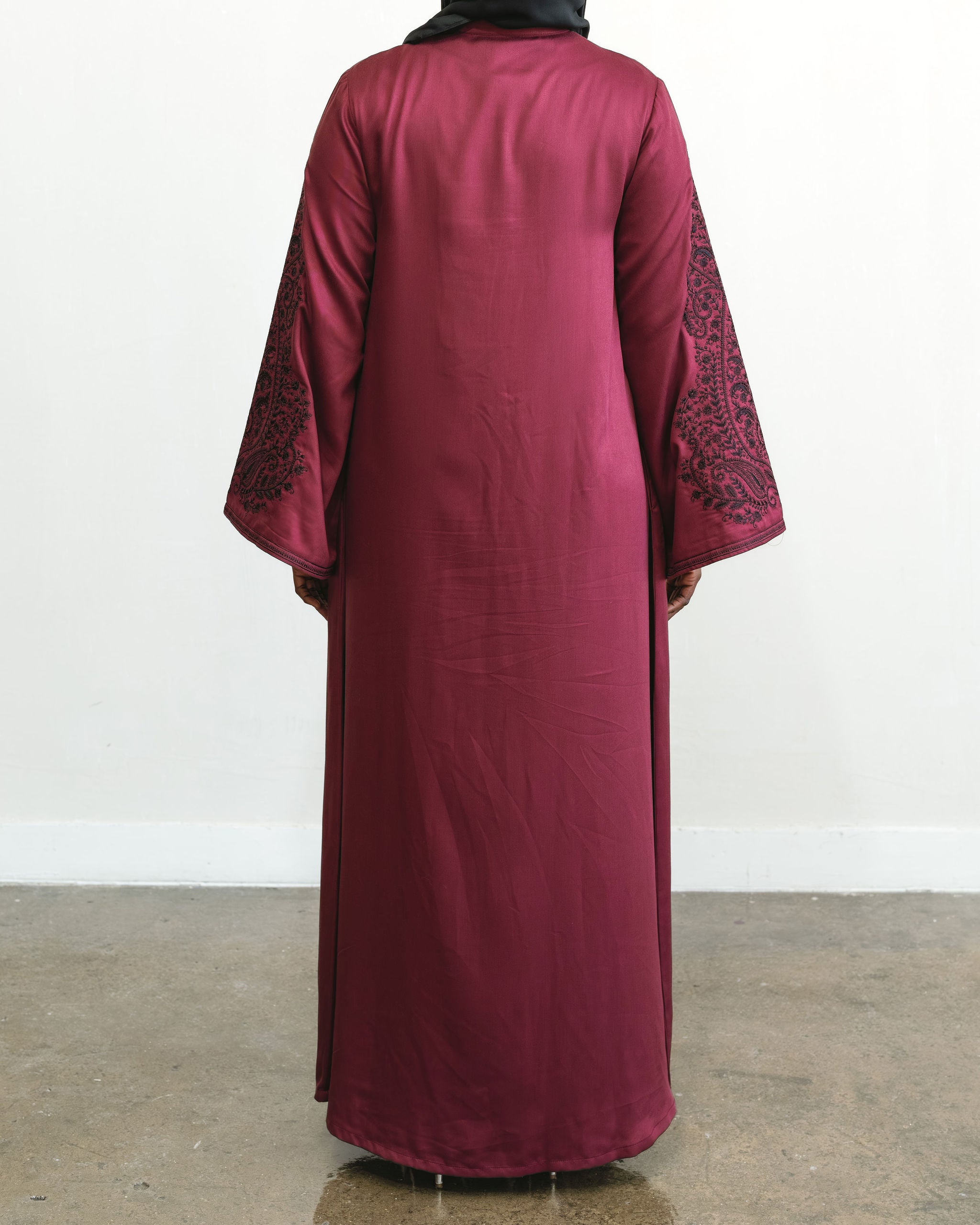 Embroidered Wide Sleeve Abaya - Maroon & Black