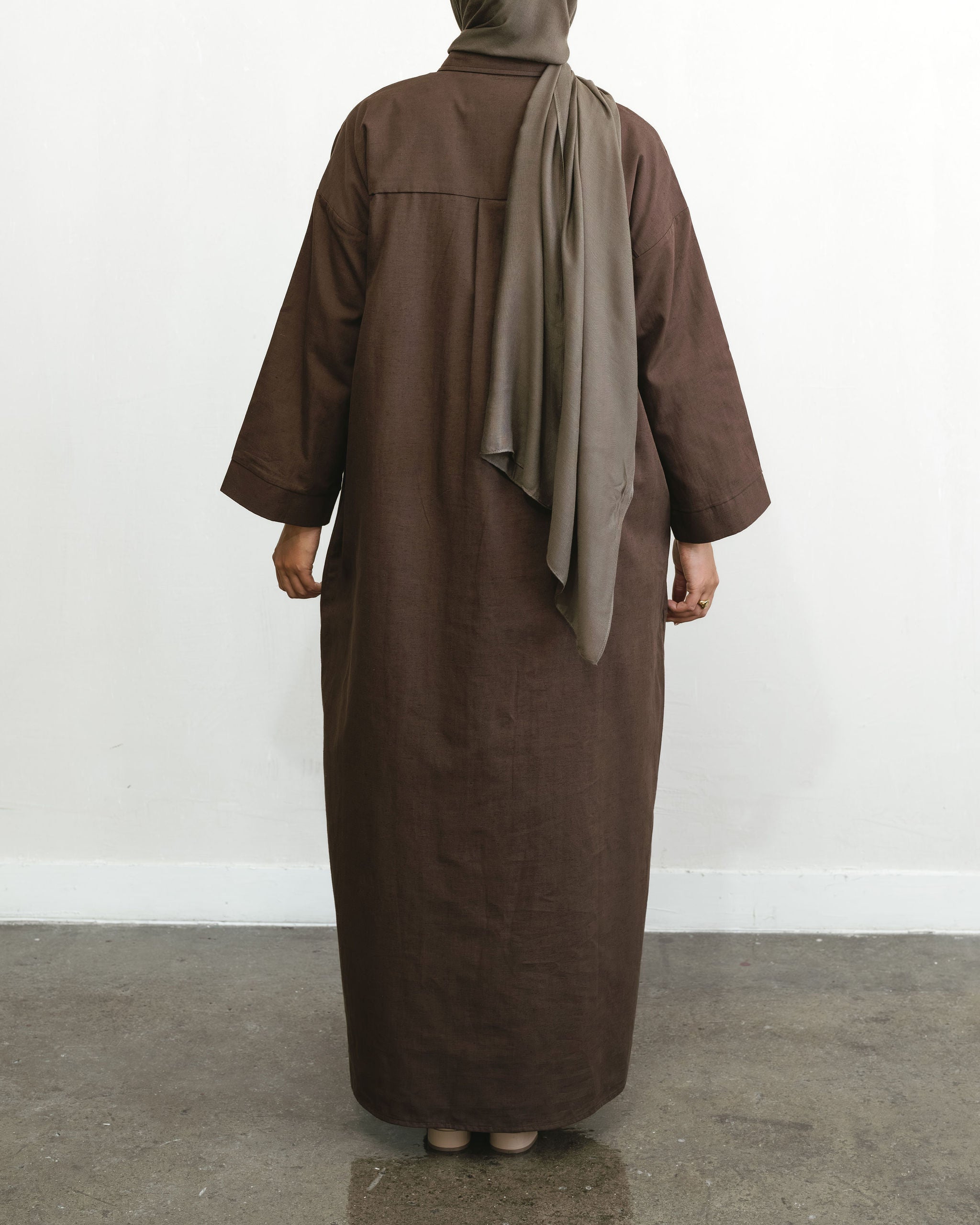 Women's Cocoa Brown Linen Button Front Abaya