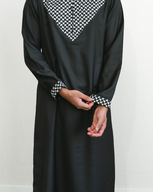 Men's Black Kufiya Thobe