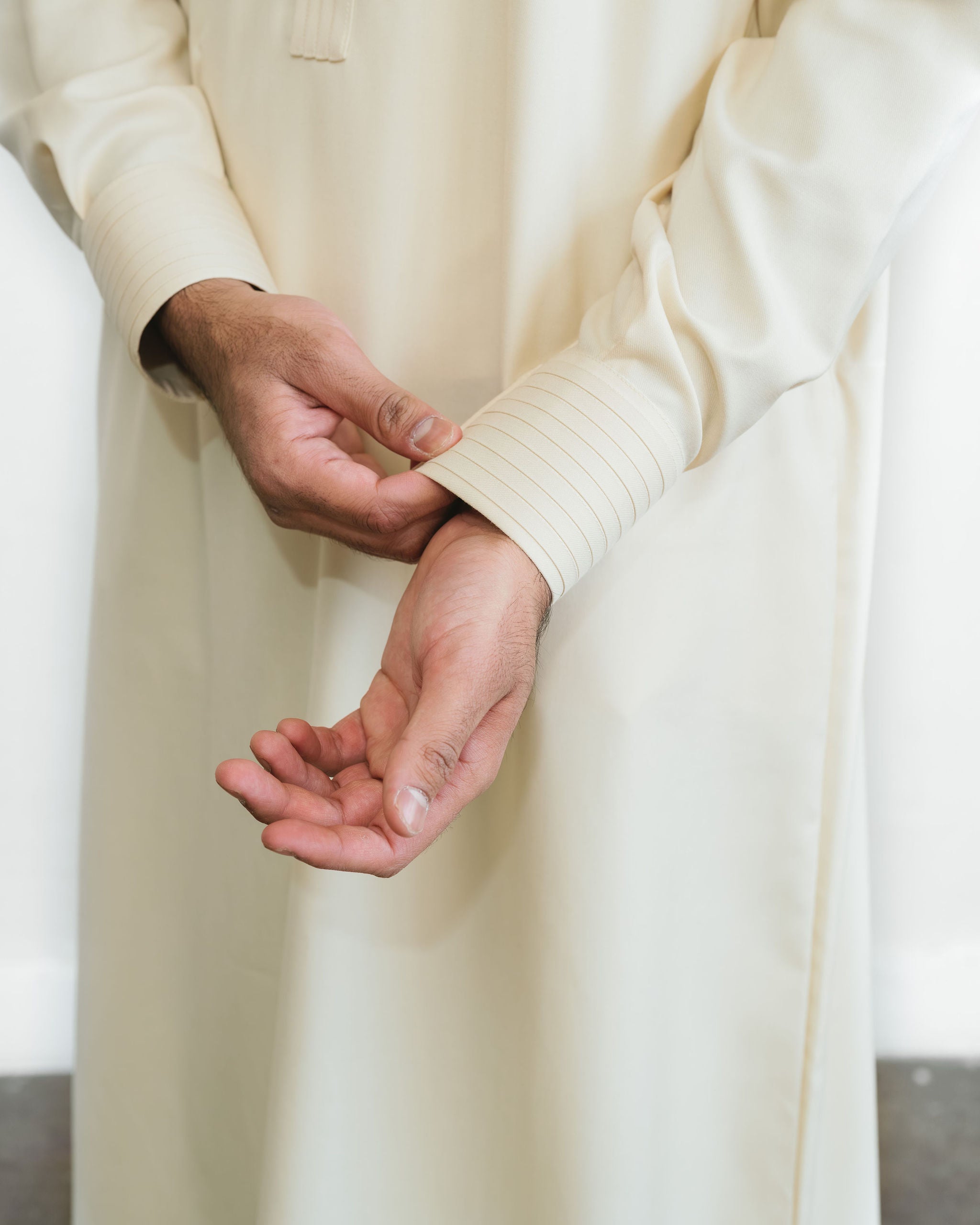 Men's Ecru Pintuck Placket Thobe