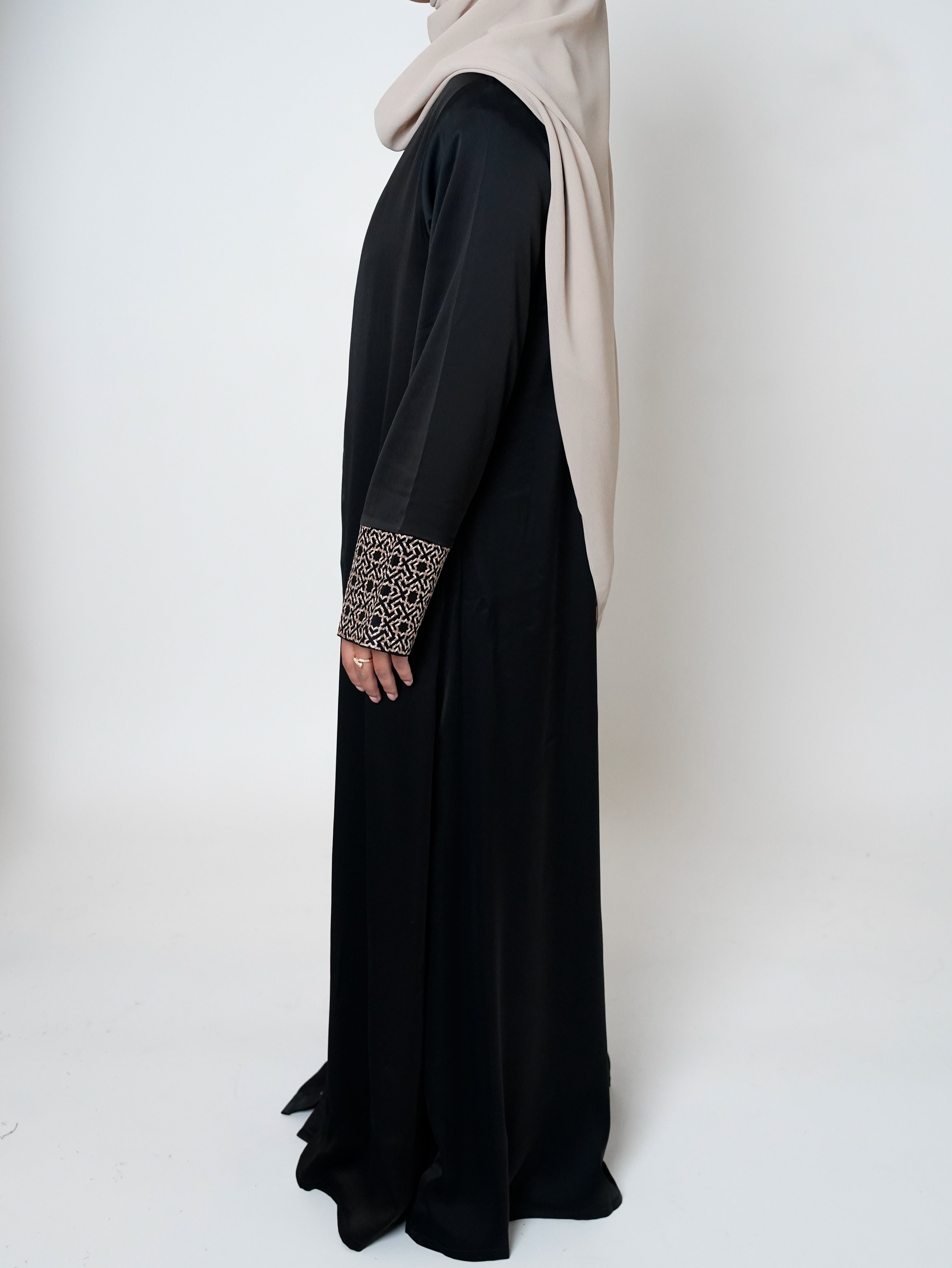 Black Geo Embroidered Cuff Open Abaya