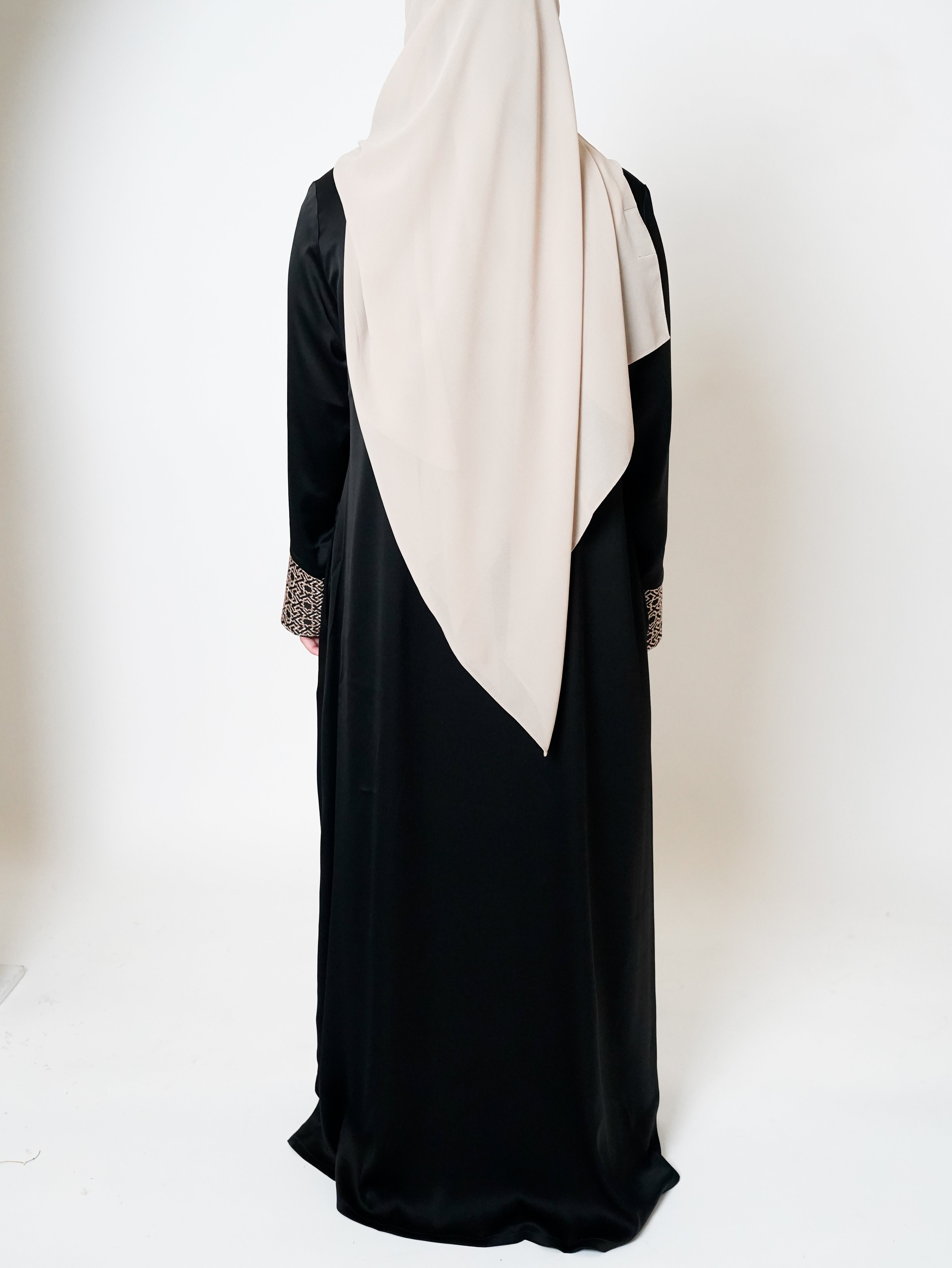 Black Geo Embroidered Cuff Open Abaya
