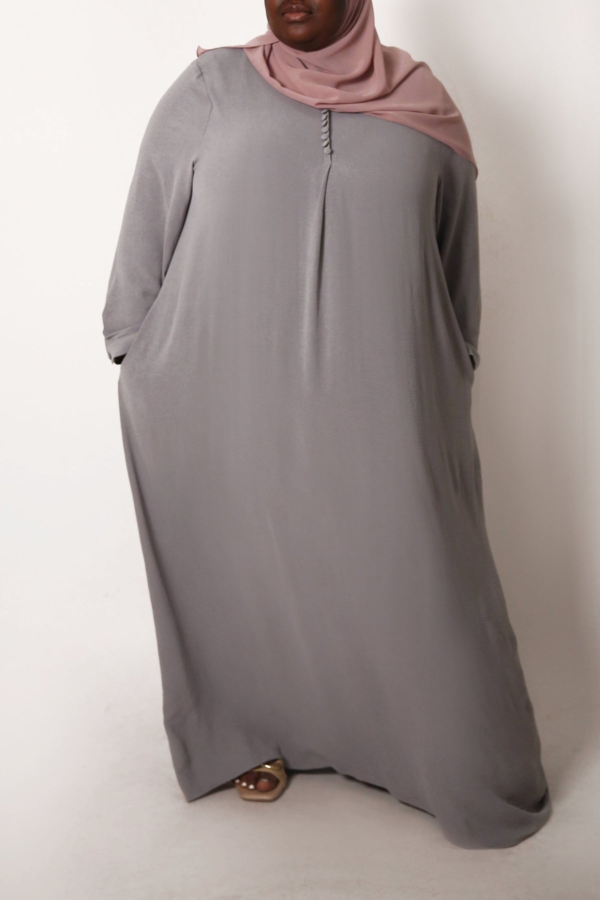Plus Grey Button Front Crinkle Abaya