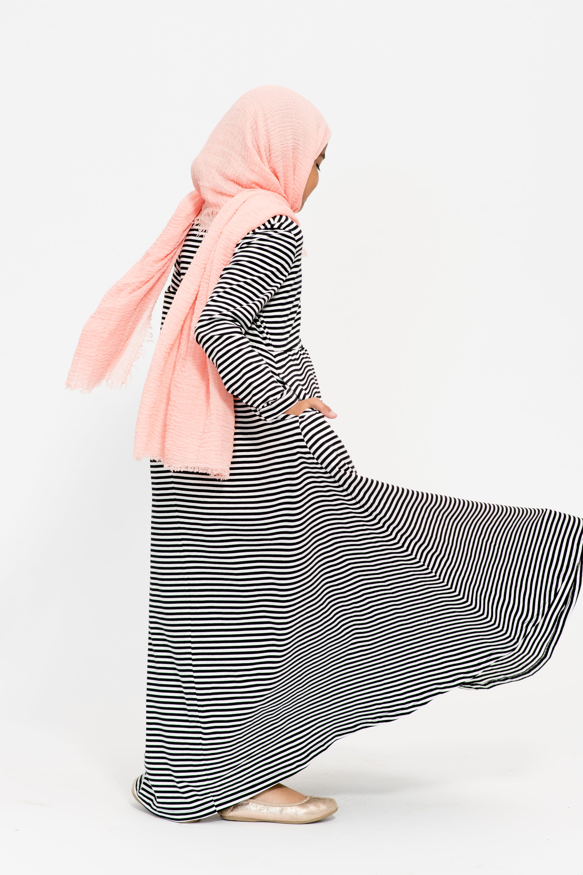 Girl's Black Stripe Peach Corsage Abaya