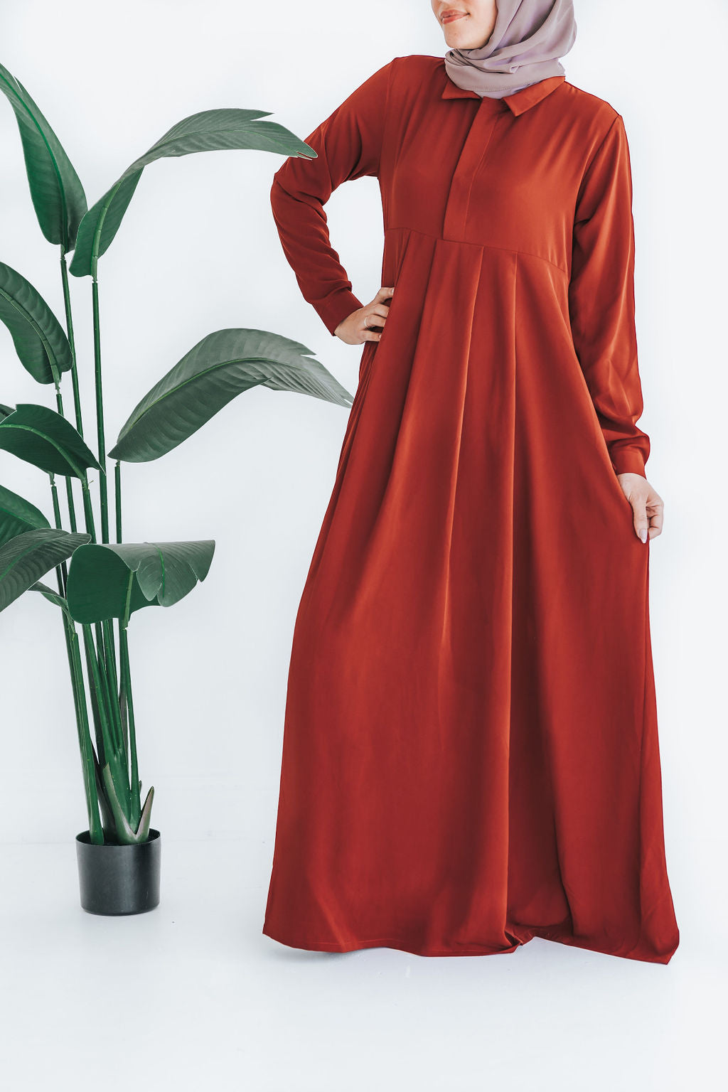 Rust Box Pleated Abaya